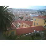 Long In Old Town Of Nice, Castle Hill Nizza