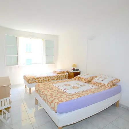 Long In Old Town Of Nice, Castle Hill Apartmán